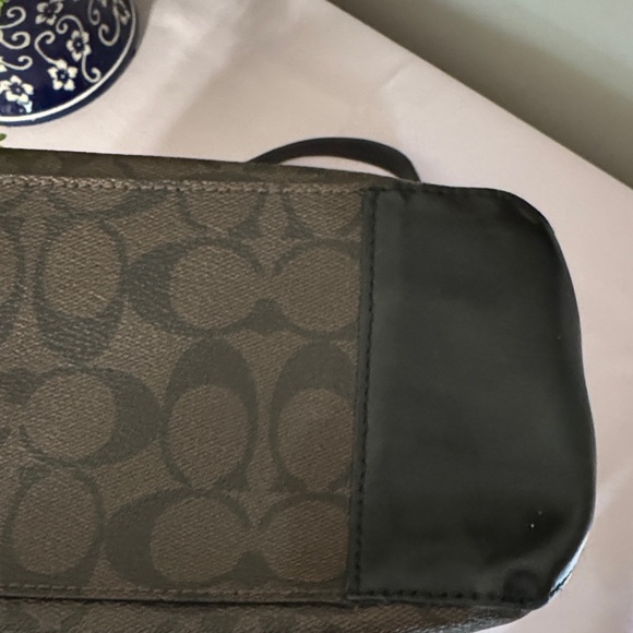 Coach City ZipTote -  Black and Brown Signature Canvas with gold hardware EUC - Picture 10 of 13